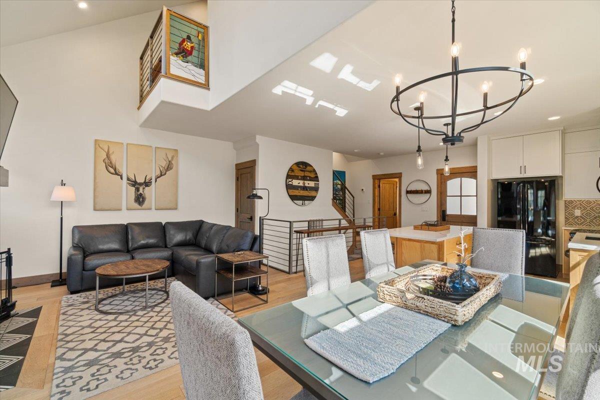 67 Golden Bar Ct Property Photo 11