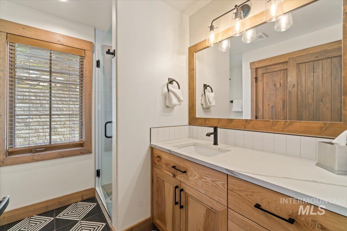 67 Golden Bar Ct Property Photo 20
