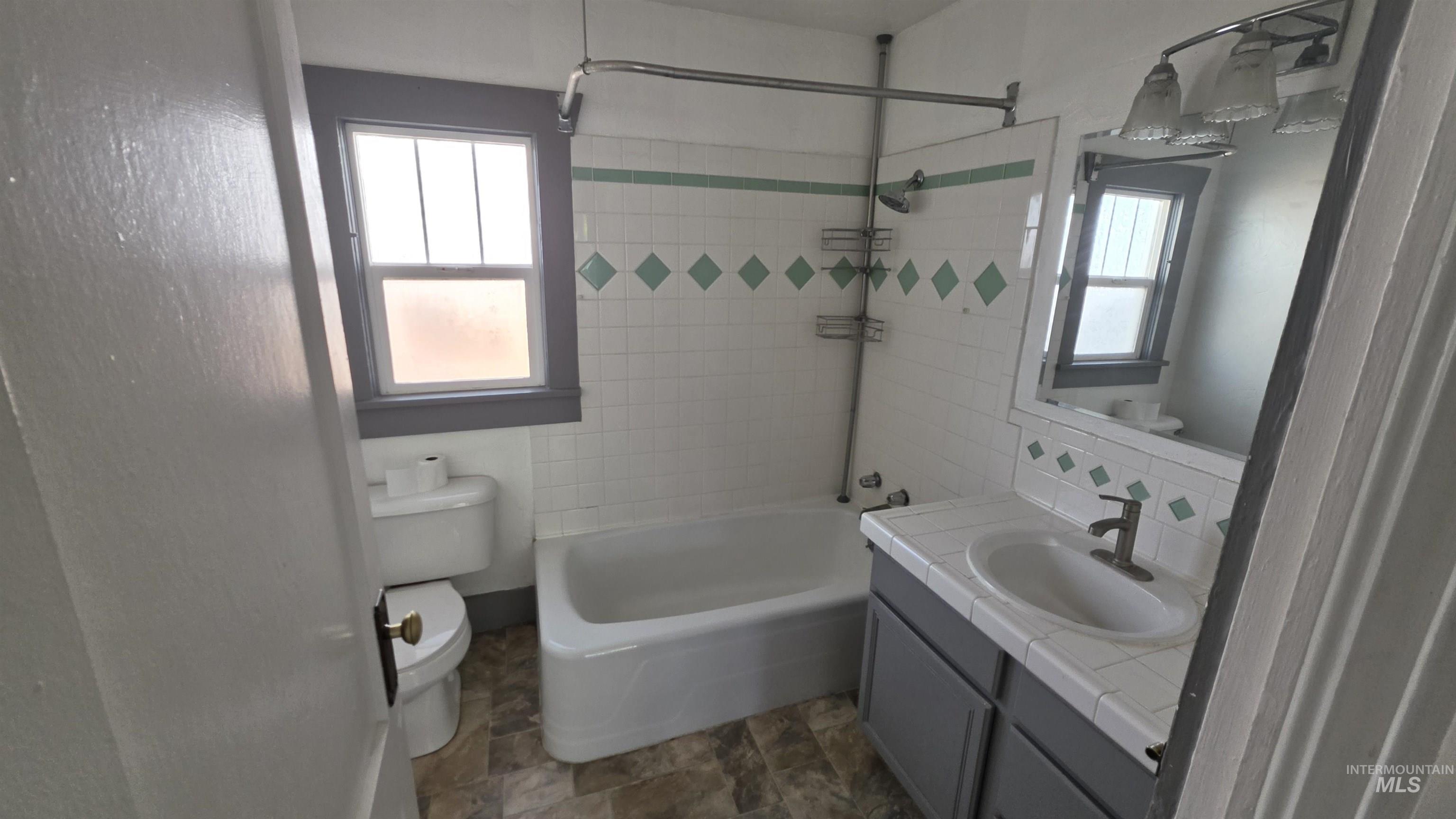 613 8th St. S. Property Photo 7