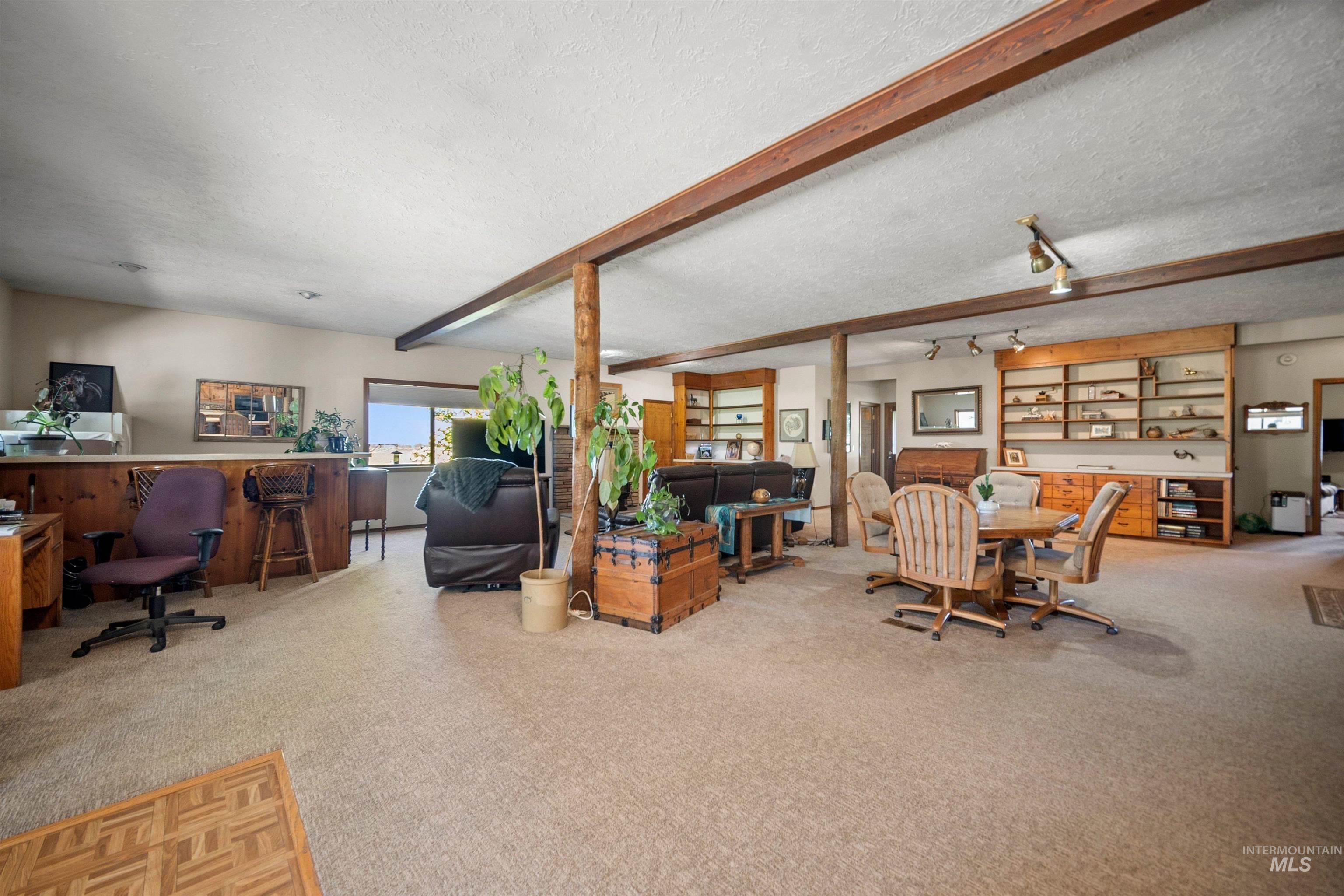 6144 E Deer Flat Road Property Photo 9