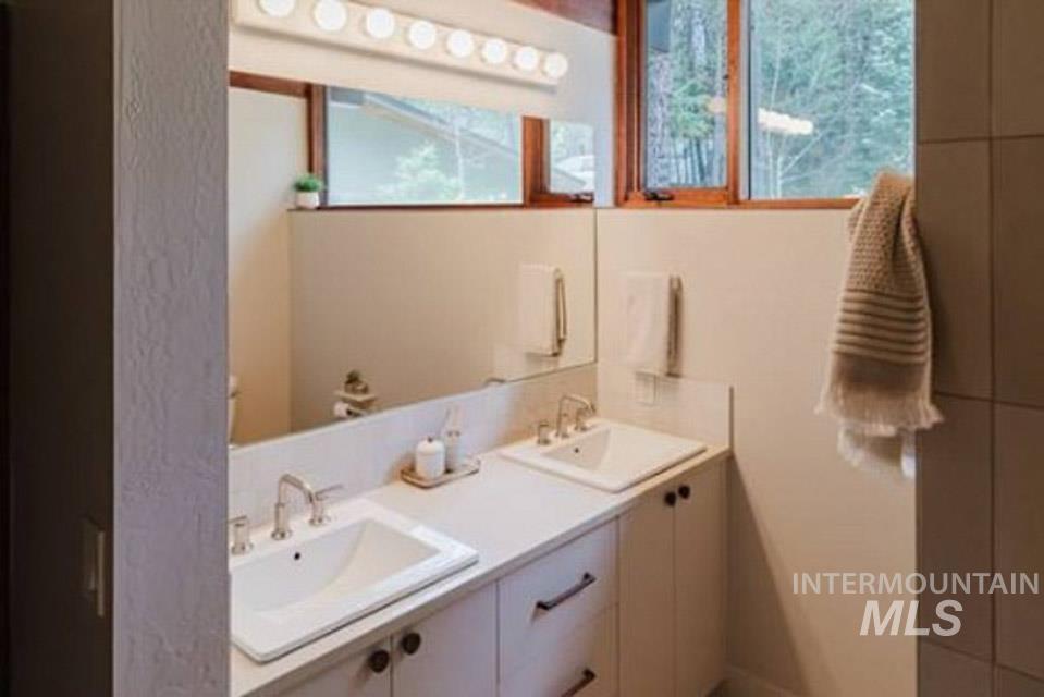 136 Silver Fox Trail Property Photo 20