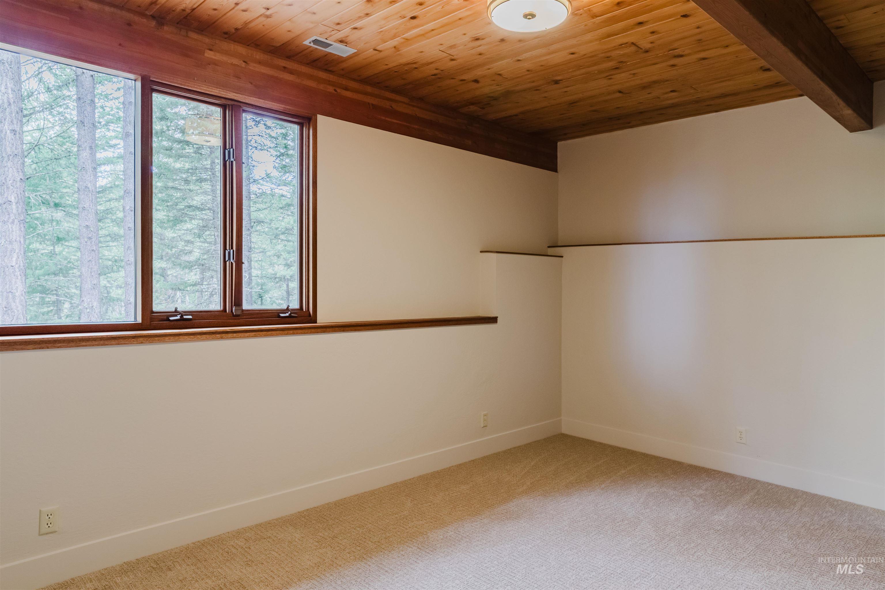 136 Silver Fox Trail Property Photo 24