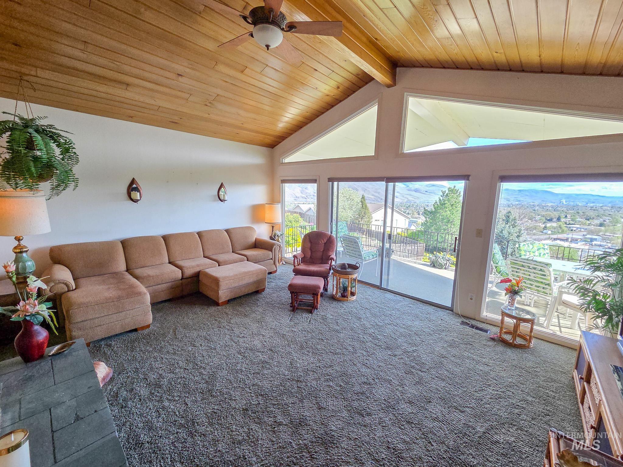 1808 Valleyview Property Photo 10