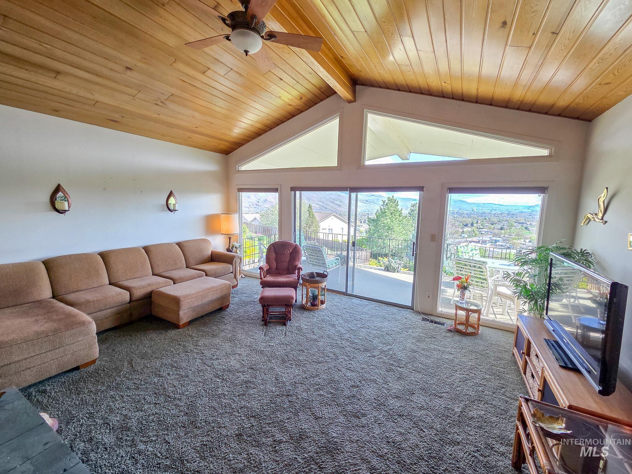 1808 Valleyview Property Photo 11