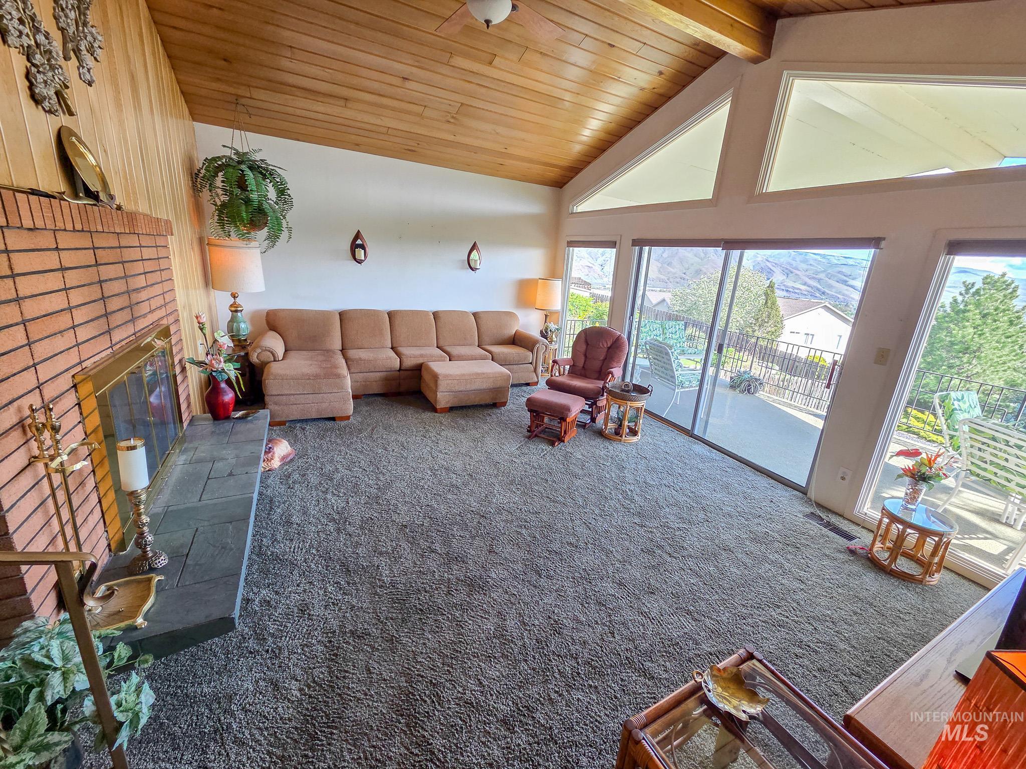 1808 Valleyview Property Photo 12