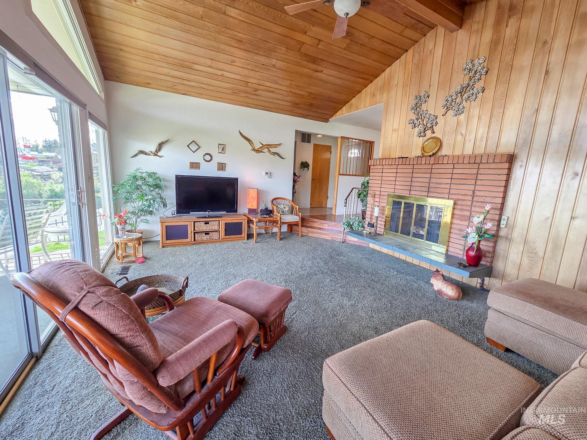 1808 Valleyview Property Photo 15