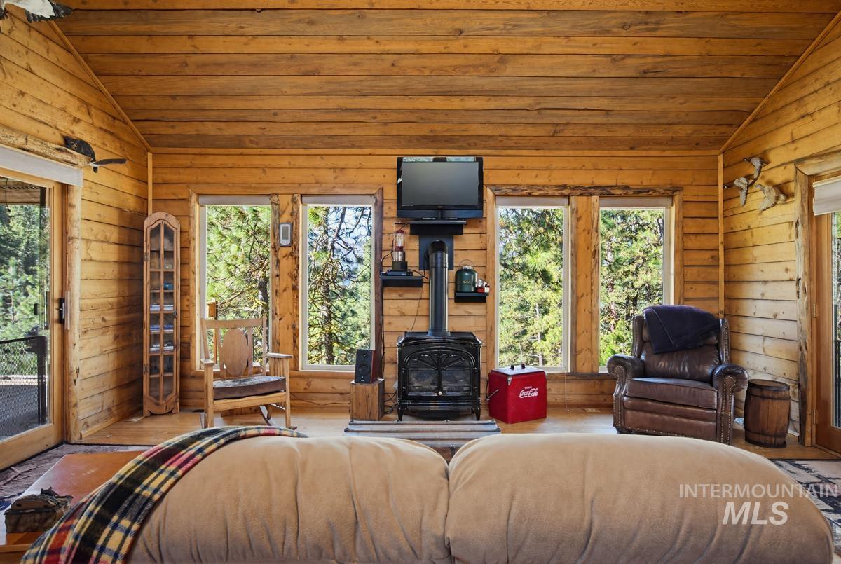 461 Hilltop Road Property Photo 11