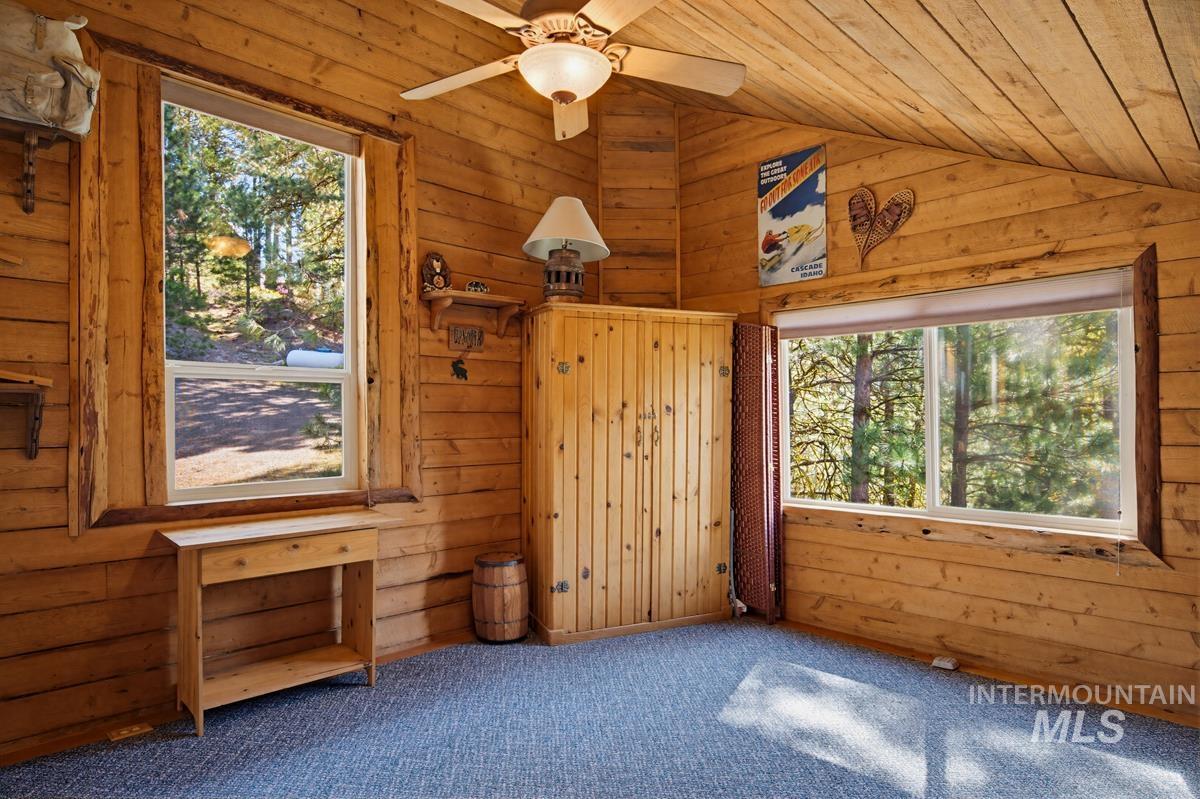 461 Hilltop Road Property Photo 23