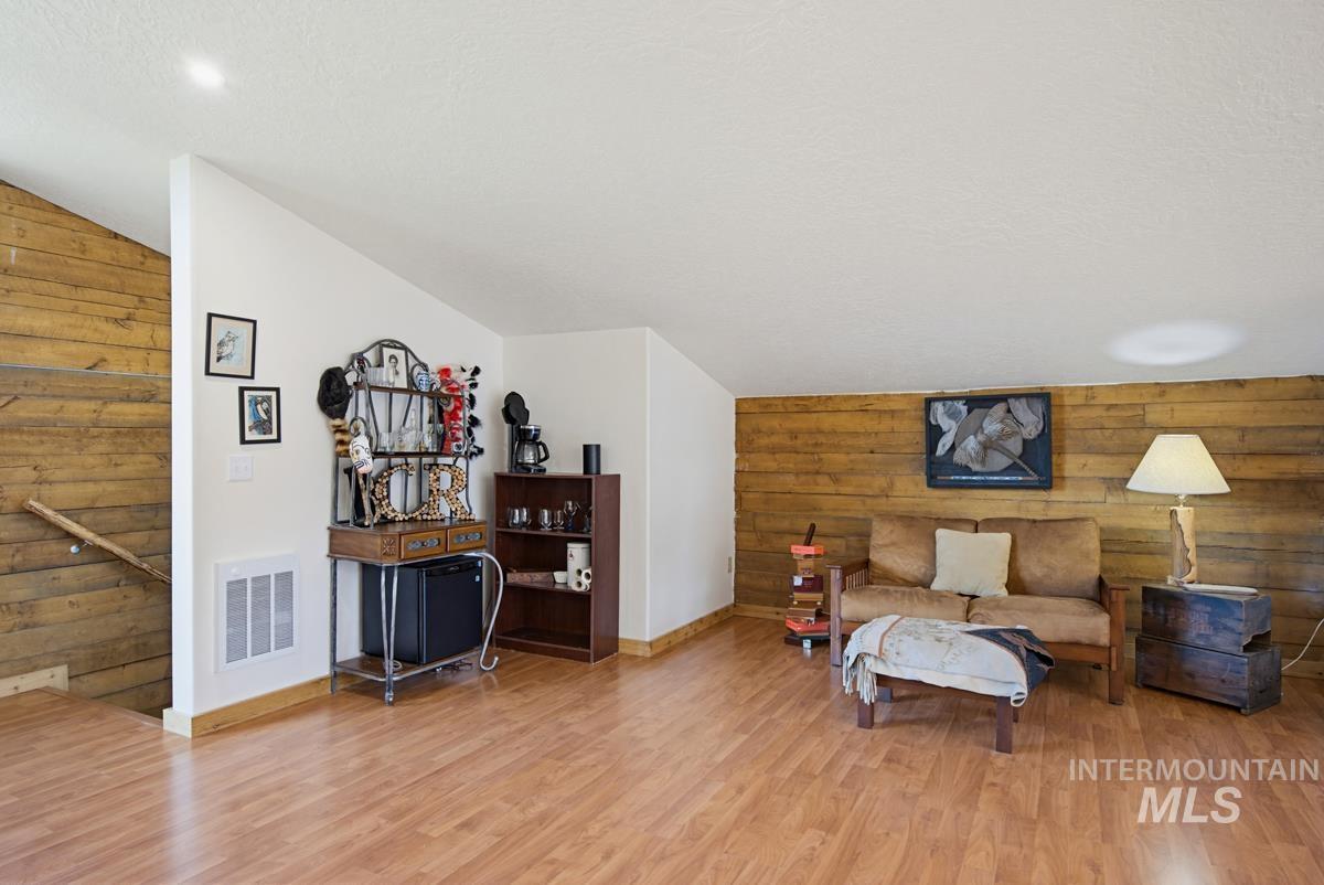 461 Hilltop Road Property Photo 32