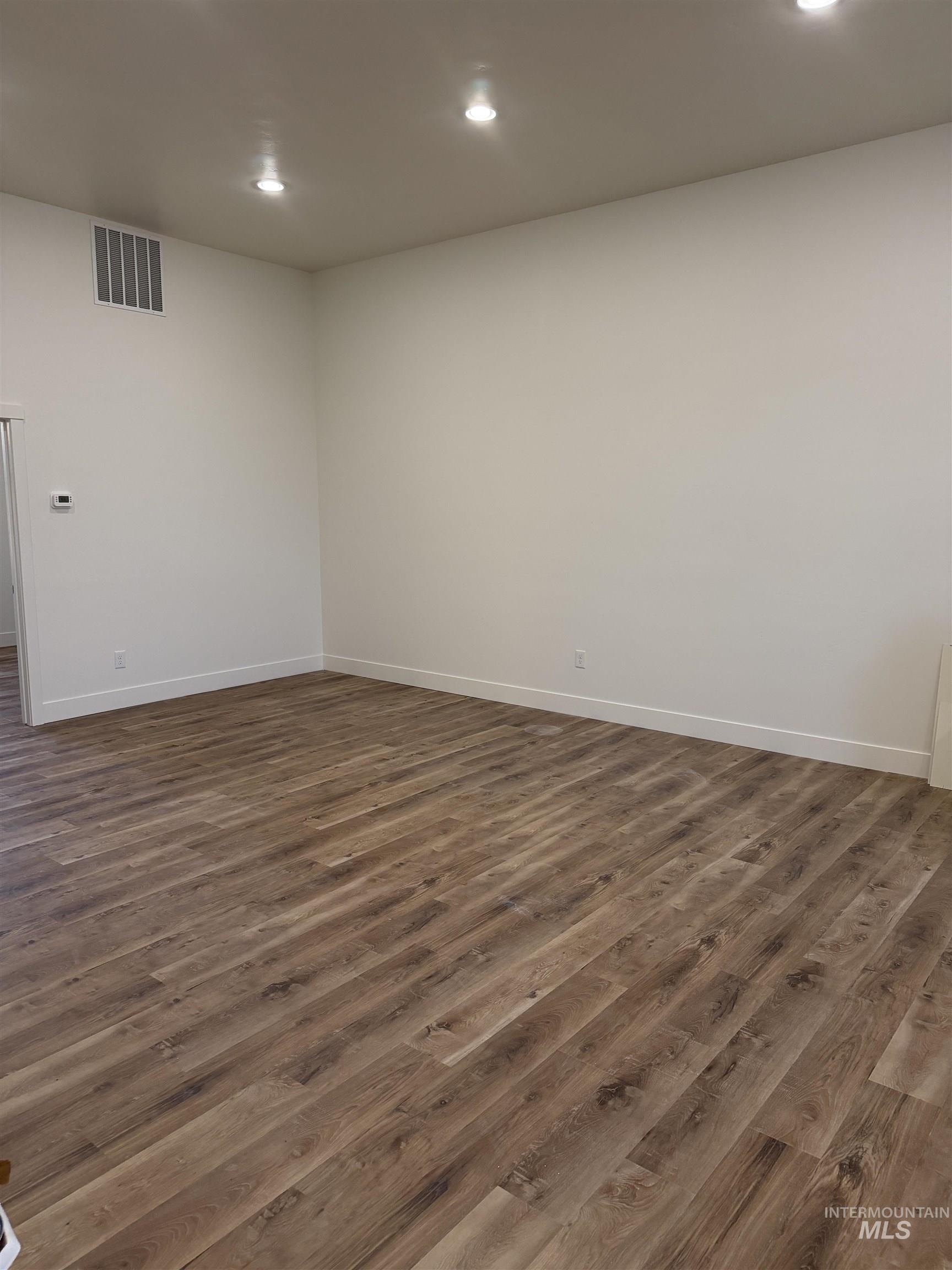 703 Locust St. Property Photo 20