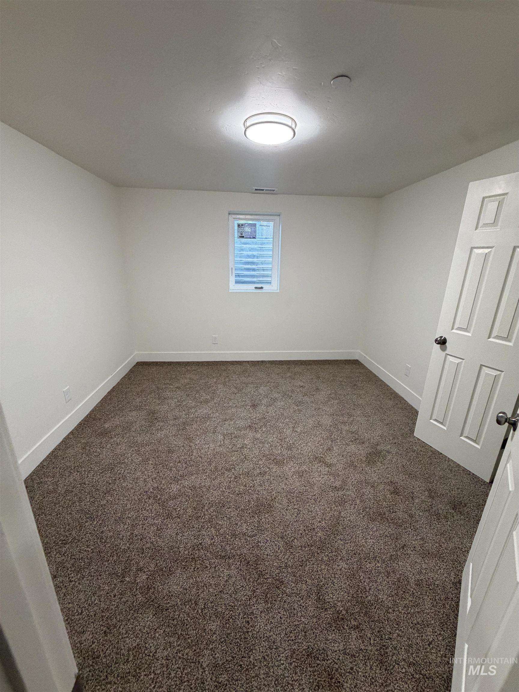 703 Locust St. Property Photo 28