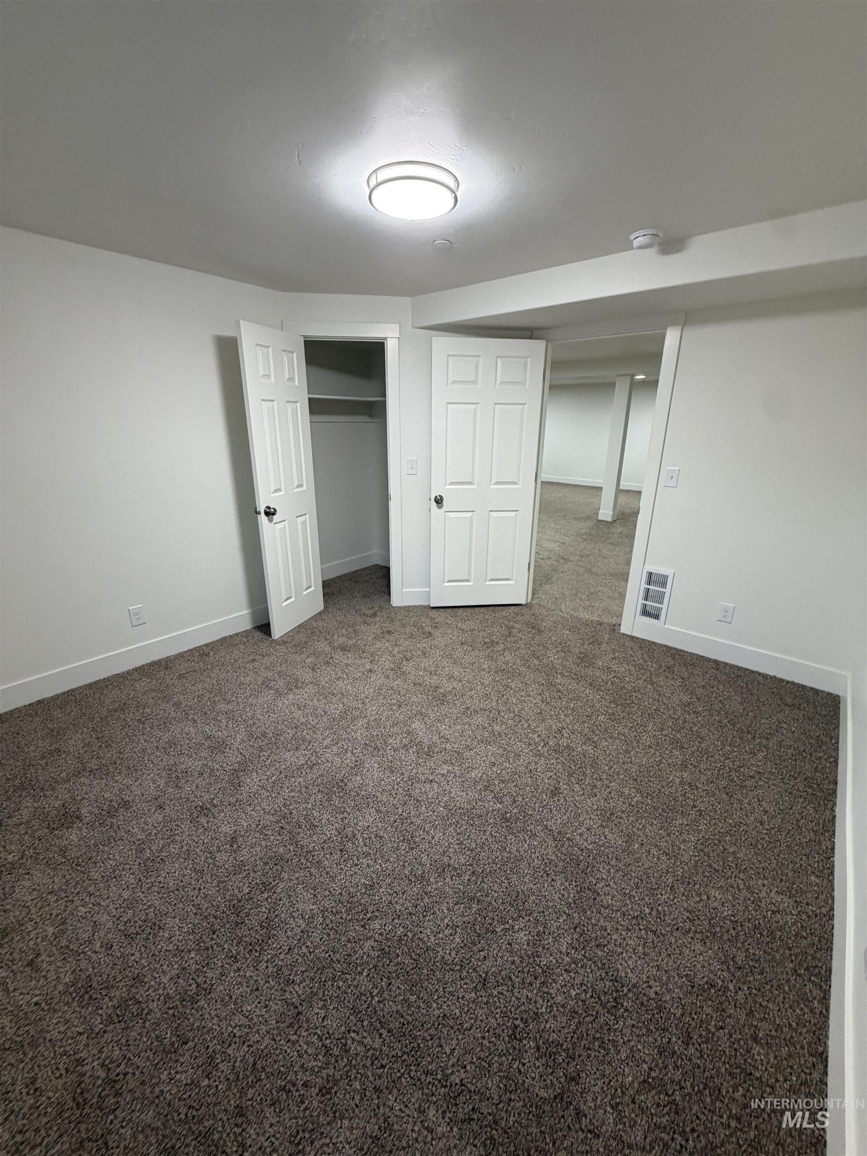 703 Locust St. Property Photo 29