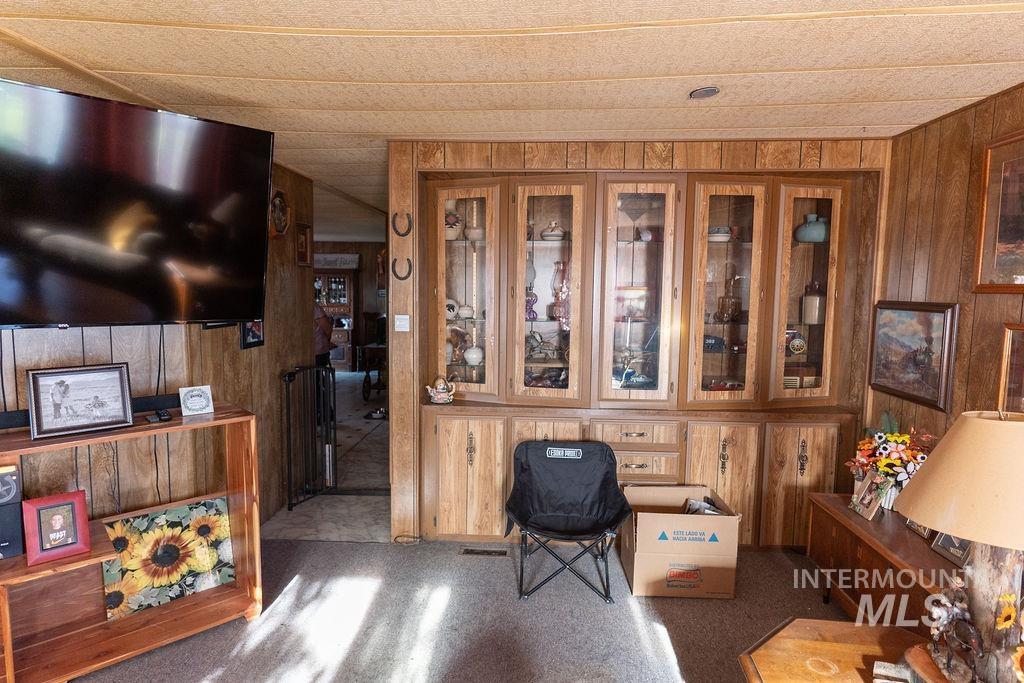 792 N 700 E Property Photo 5