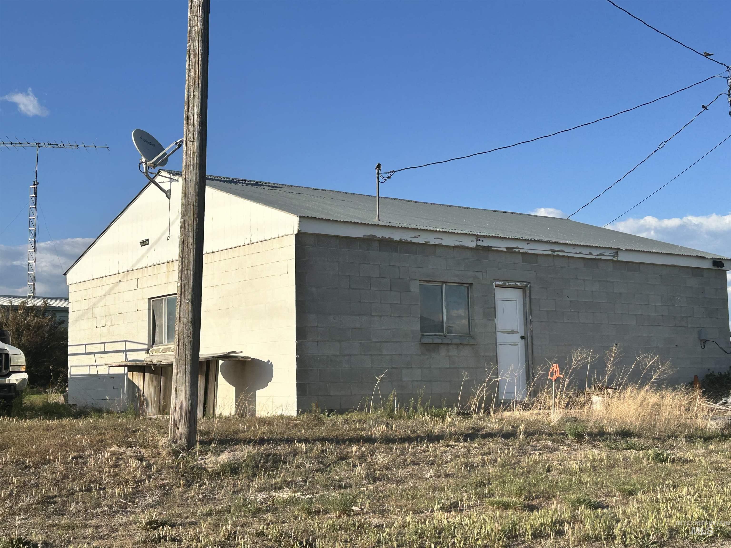 792 N 700 E Property Photo 32