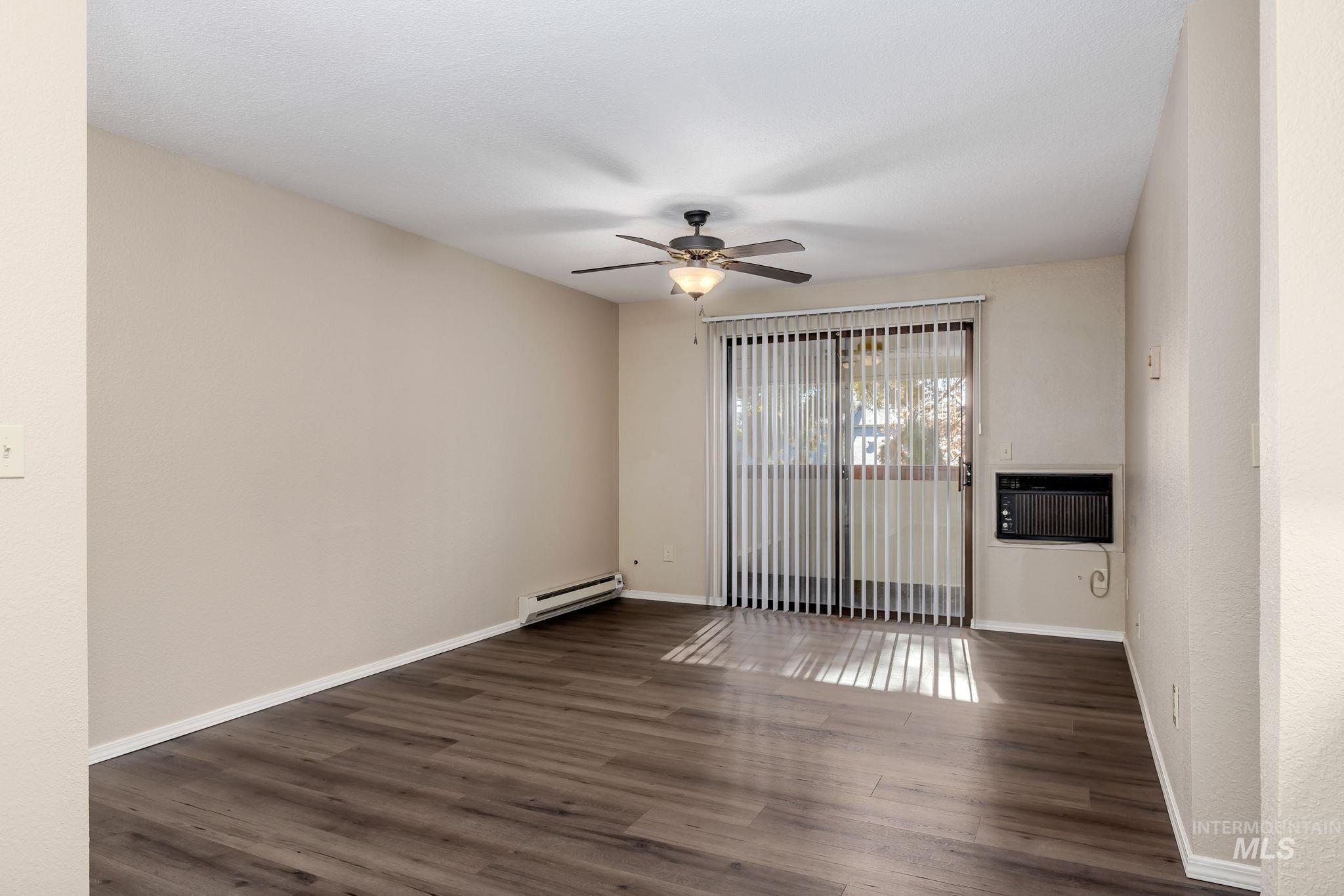 6907 W Colehaven Lane Property Photo 10