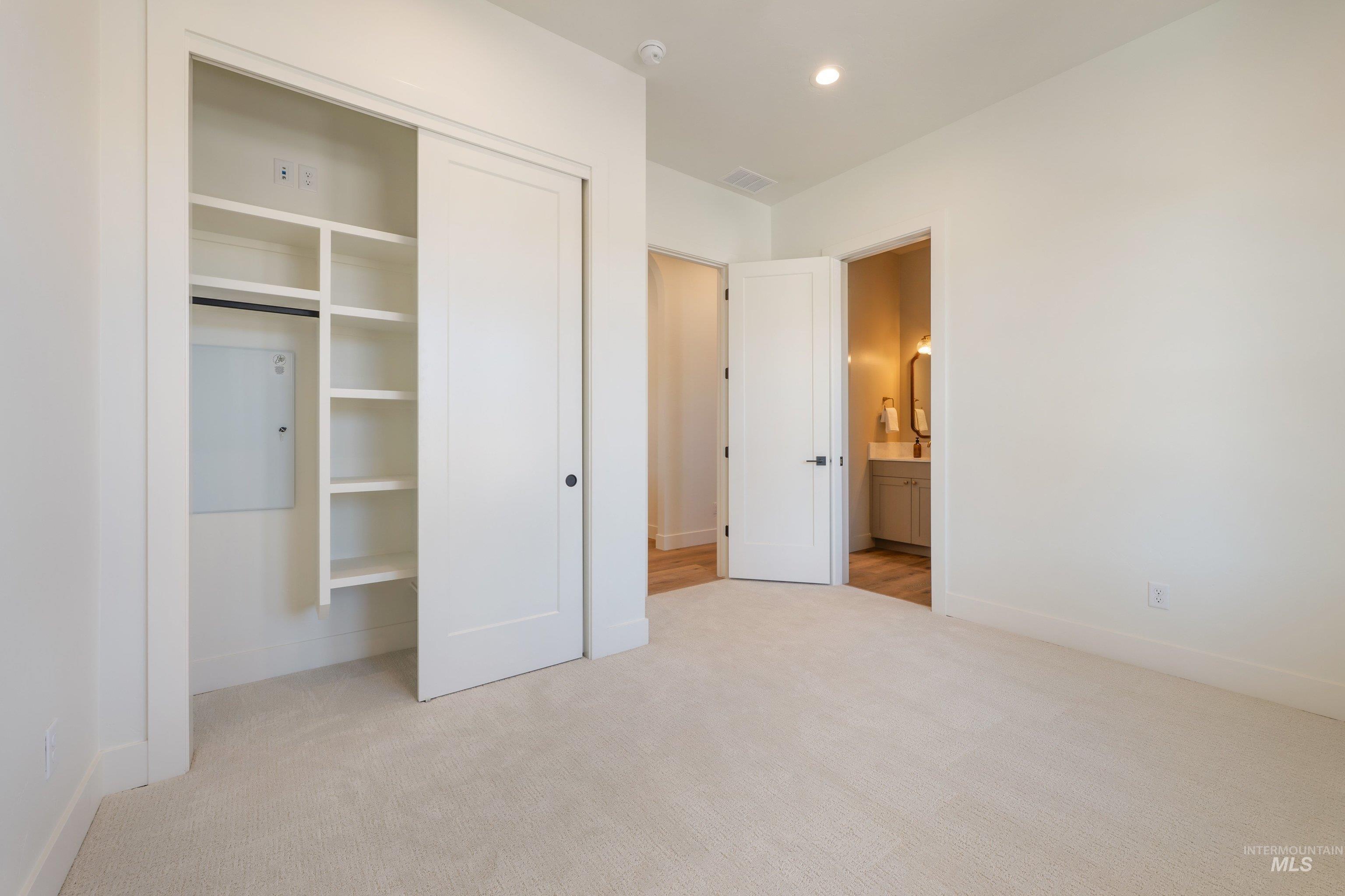 24763 Ardmore Ct Property Photo 23