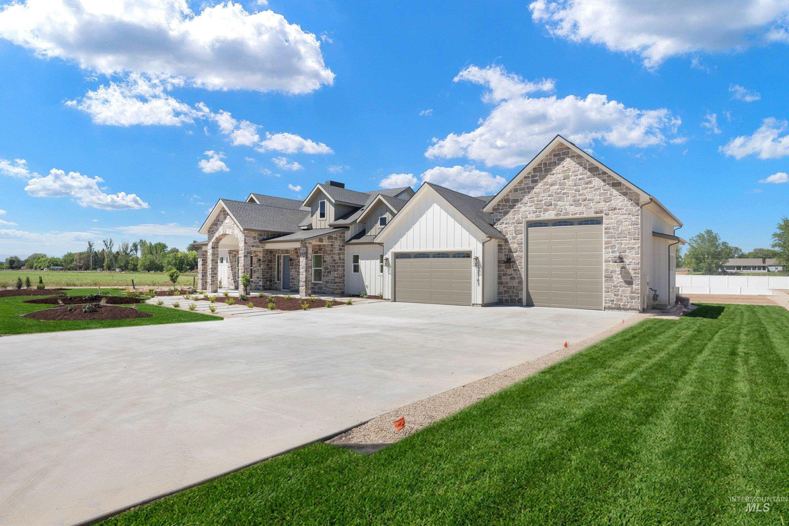24763 Ardmore Ct Property Photo 40