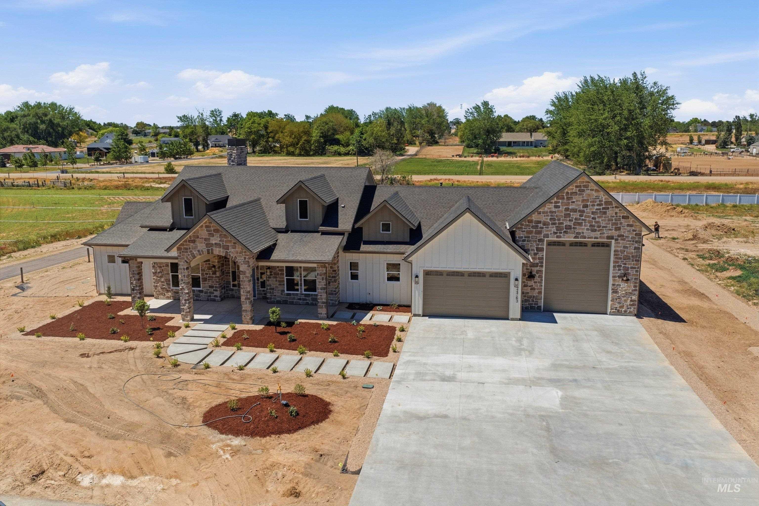 24763 Ardmore Ct Property Photo 42