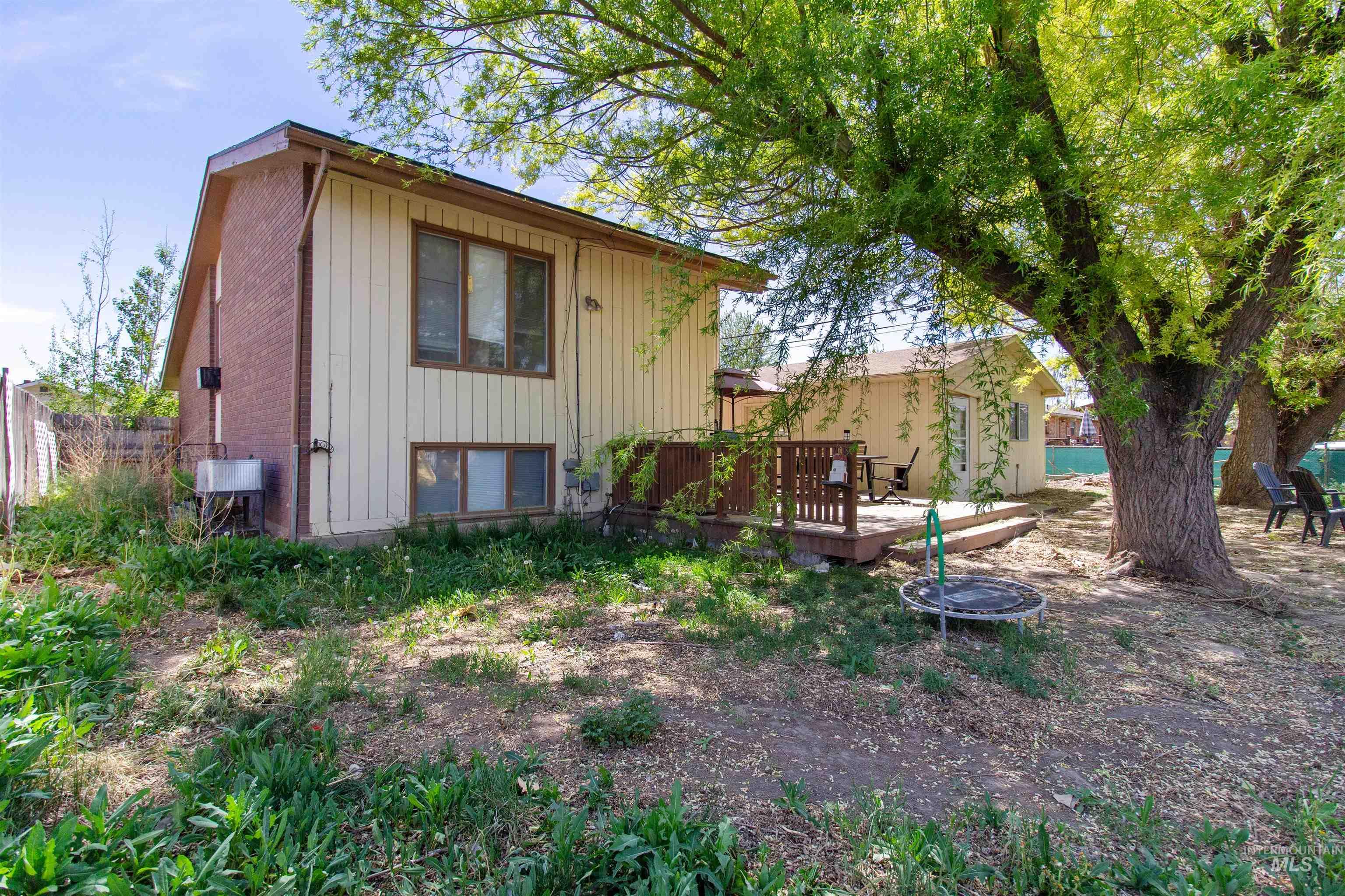 724 Fairmont St Property Photo 30