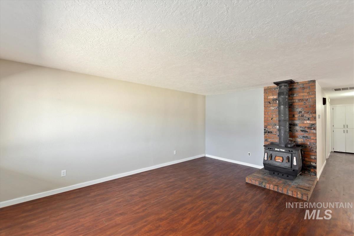 2220 Big Sky St Property Photo 6