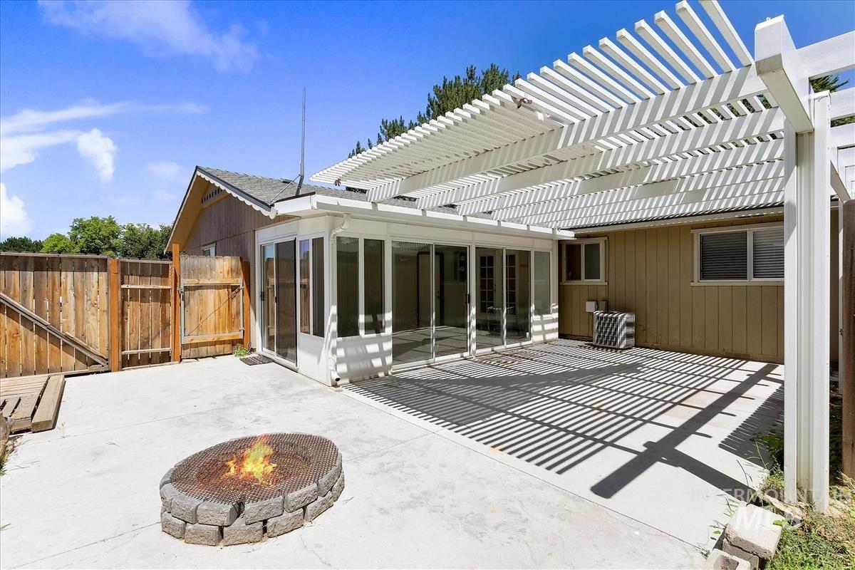 2220 Big Sky St Property Photo 19