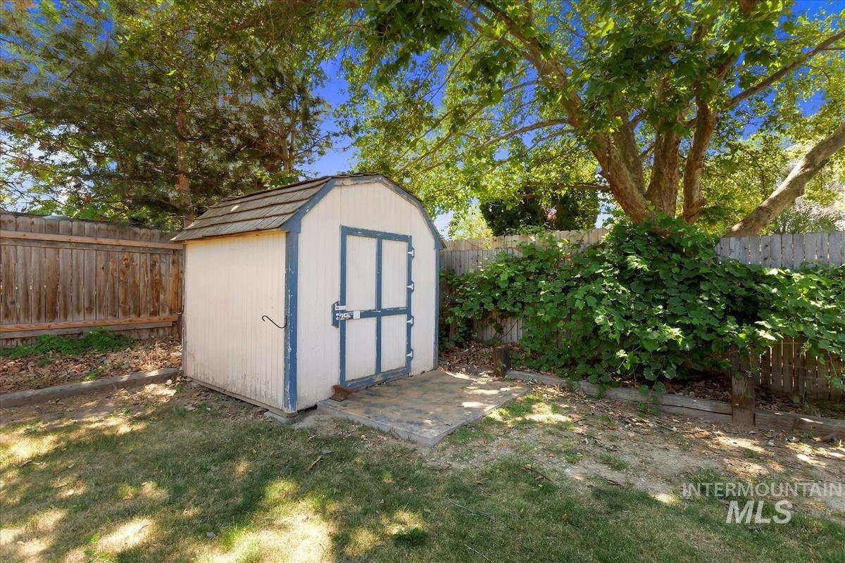 2220 Big Sky St Property Photo 23