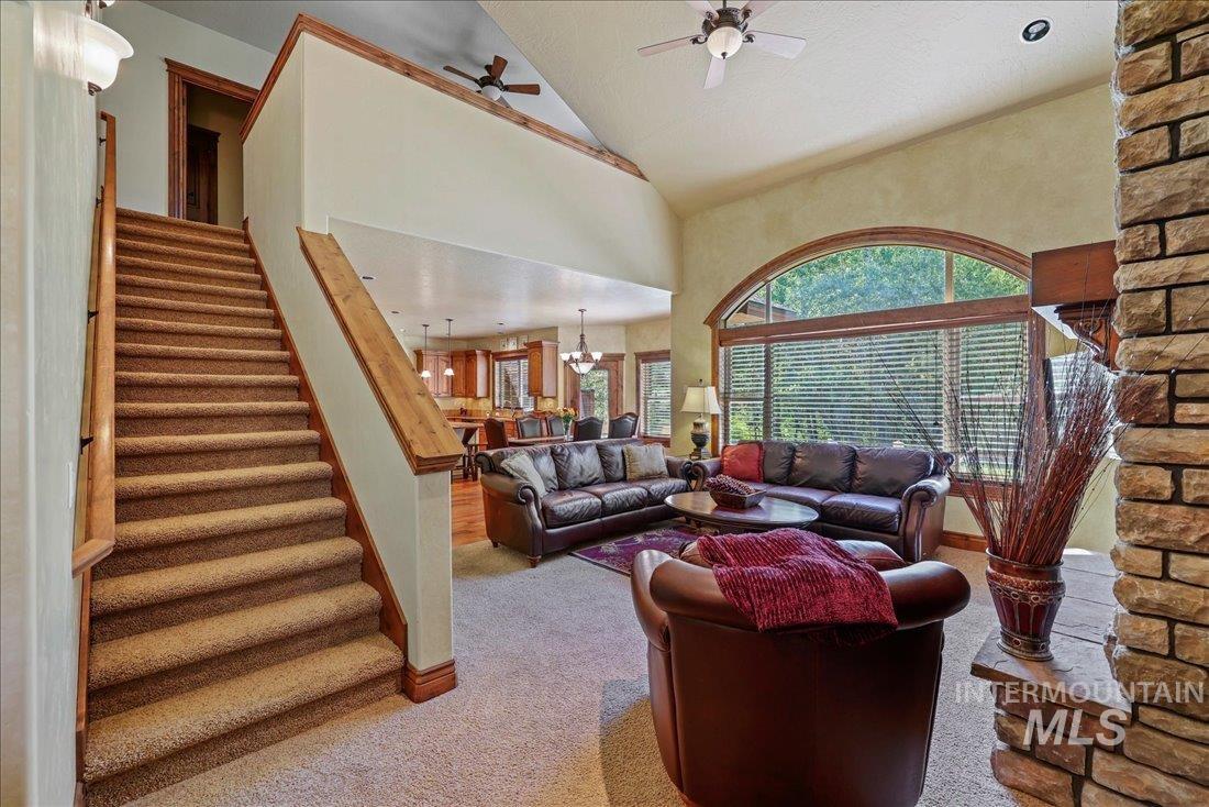 622 Blue Water Circle Property Photo 6