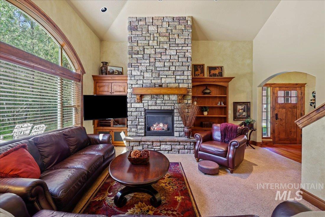 622 Blue Water Circle Property Photo 7