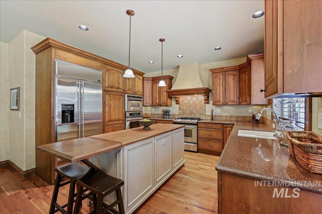 622 Blue Water Circle Property Photo 14