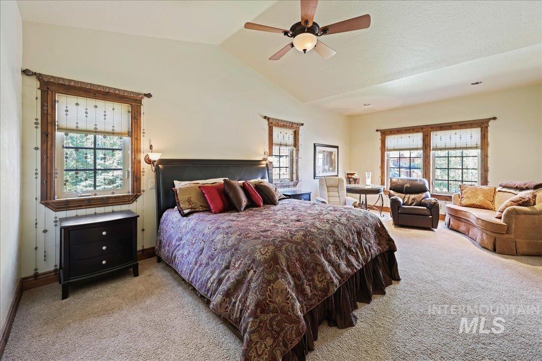 622 Blue Water Circle Property Photo 25