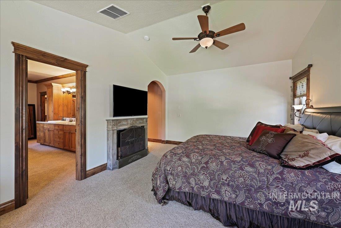 622 Blue Water Circle Property Photo 27