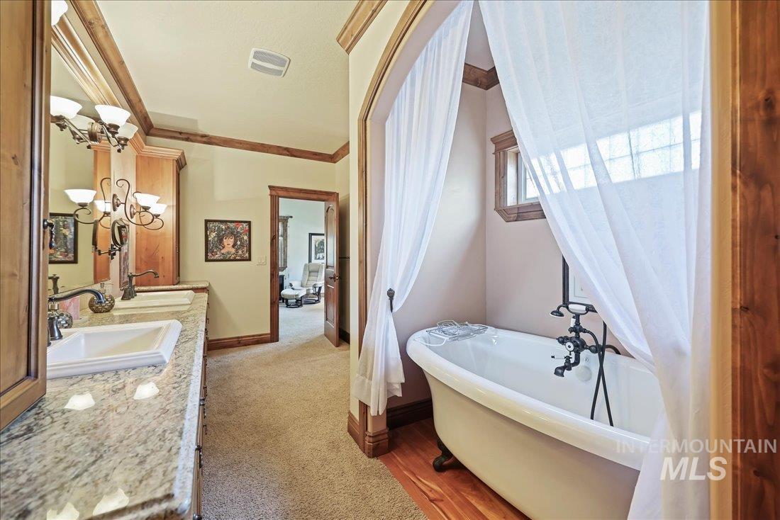 622 Blue Water Circle Property Photo 31