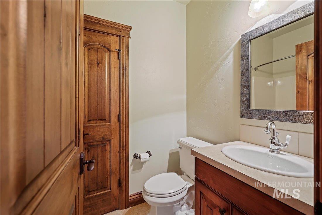 622 Blue Water Circle Property Photo 34