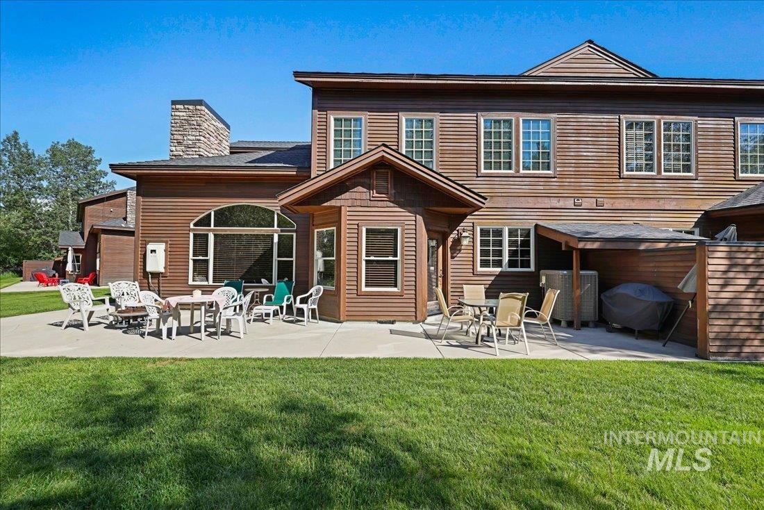 622 Blue Water Circle Property Photo 36