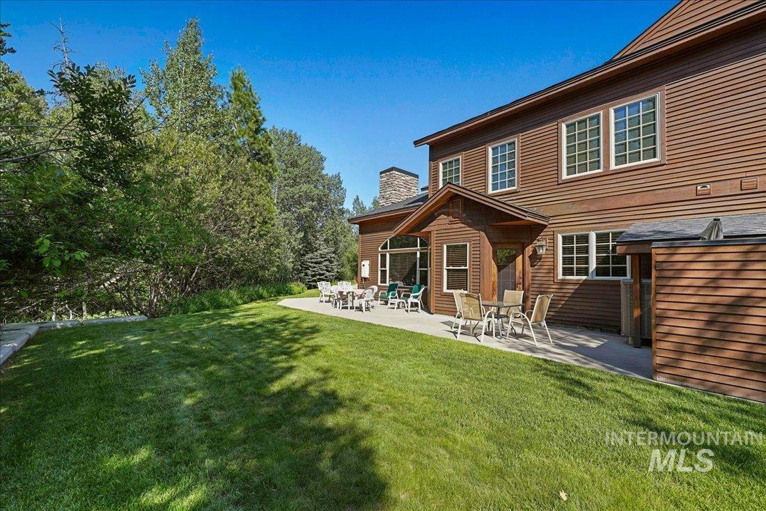 622 Blue Water Circle Property Photo 37