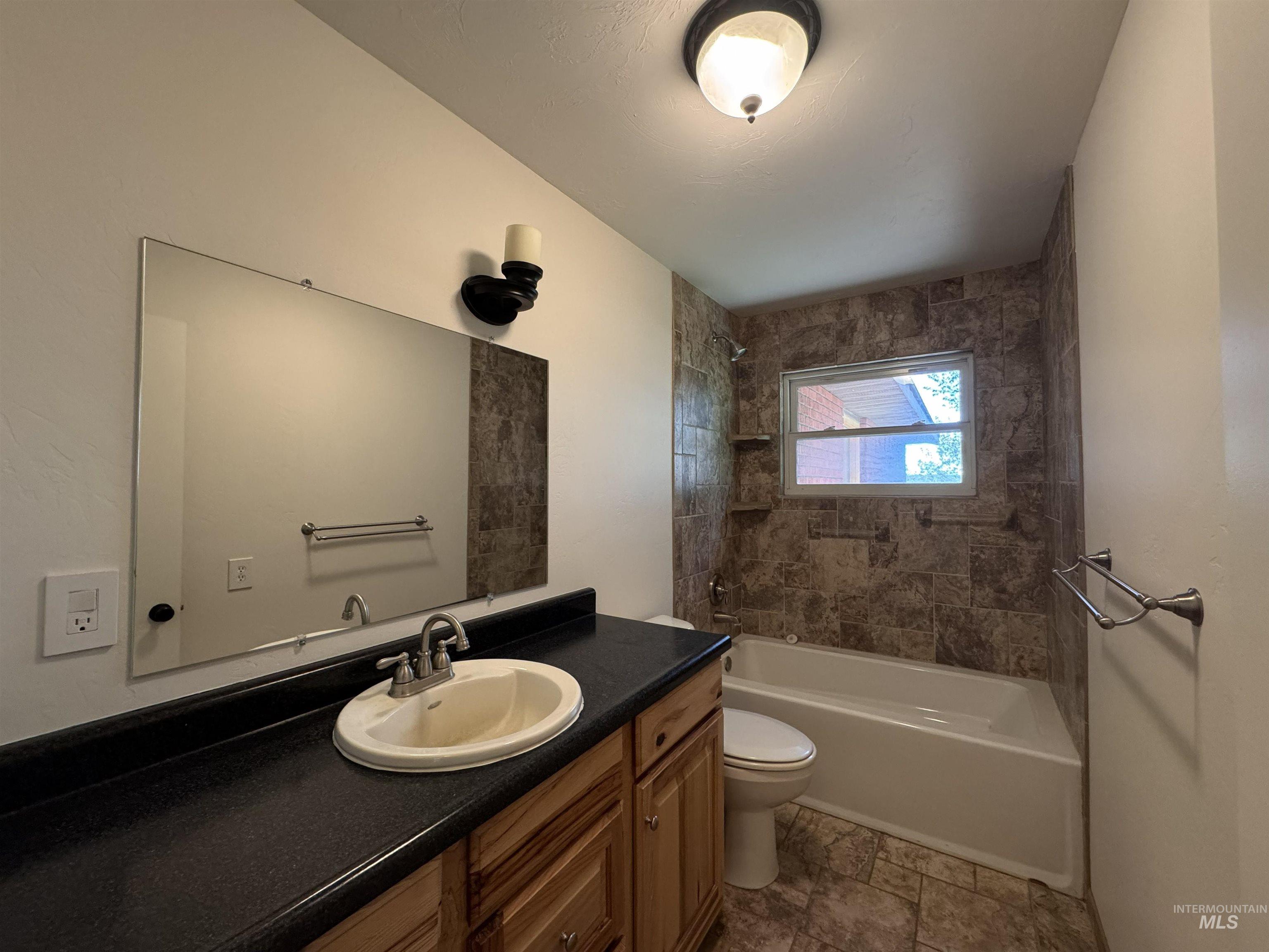1119 East 3600 North Property Photo 23