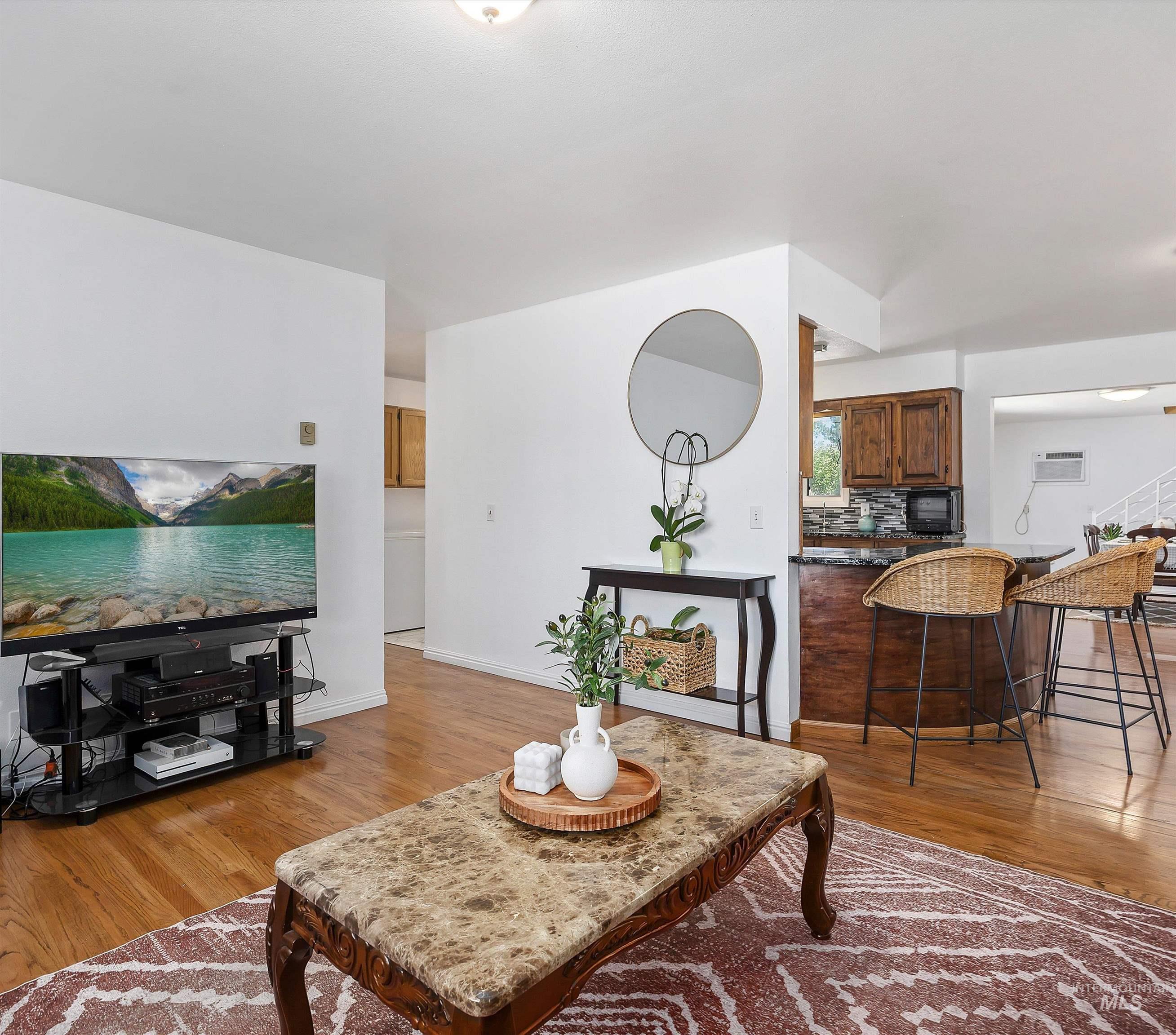 106 Maplewood Cr Property Photo 7