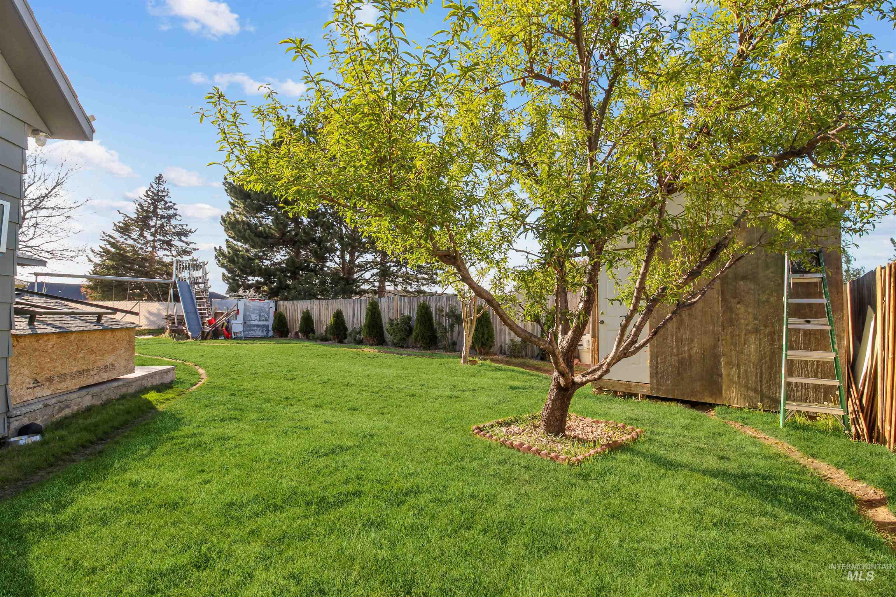 106 Maplewood Cr Property Photo 37