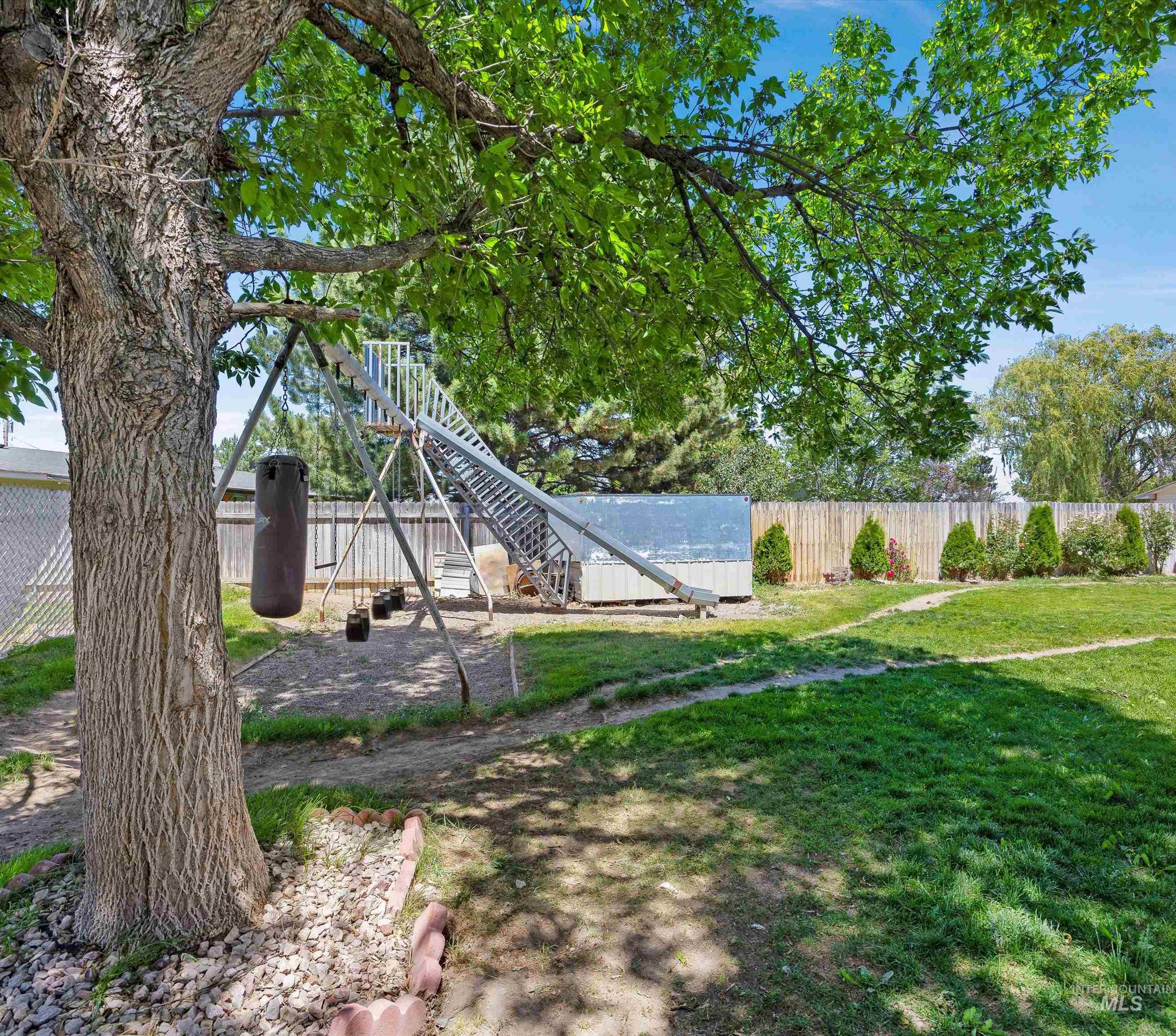 106 Maplewood Cr Property Photo 38