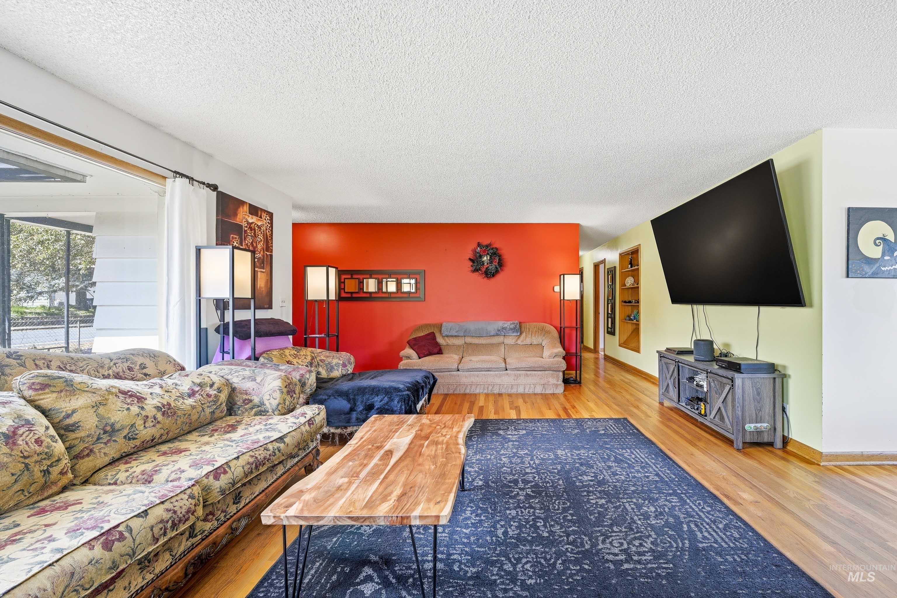 906 Orchard Ave. Property Photo 8
