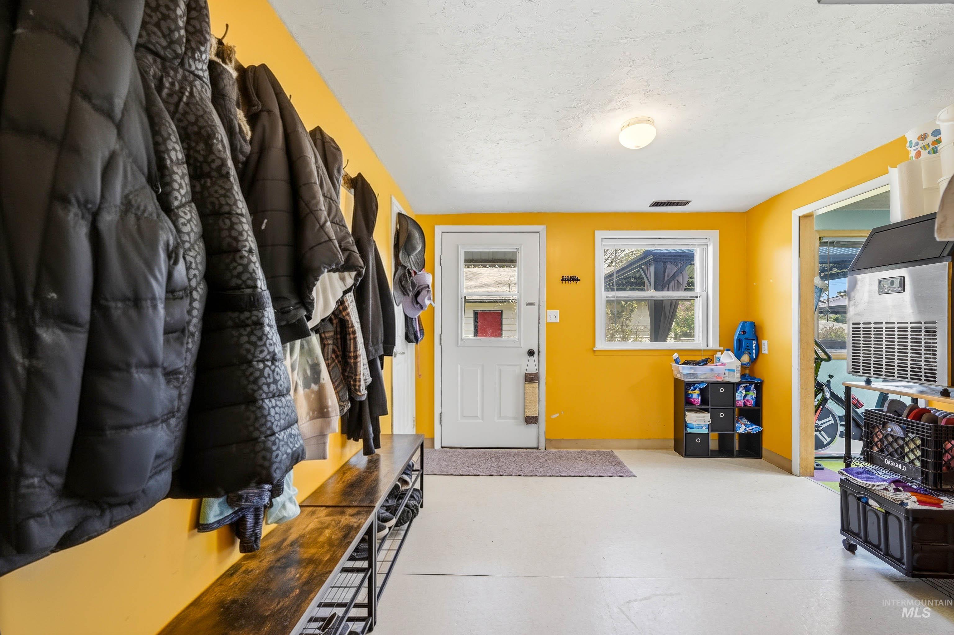 906 Orchard Ave. Property Photo 22