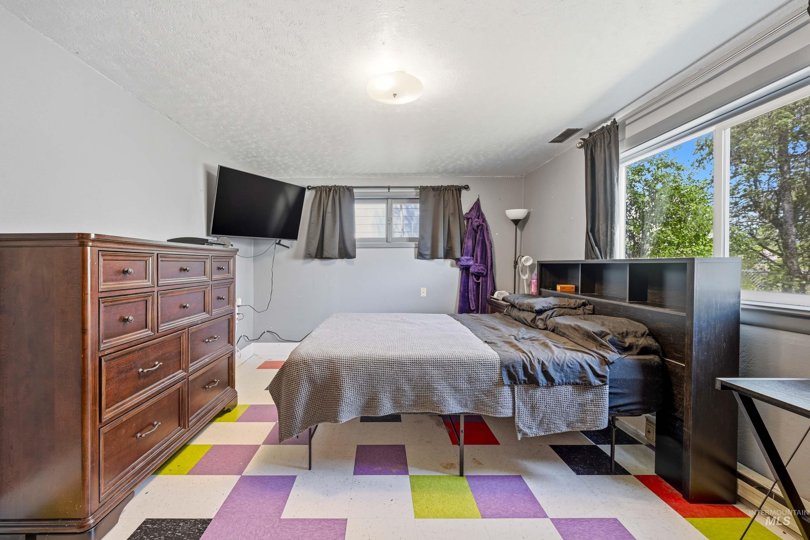 906 Orchard Ave. Property Photo 23