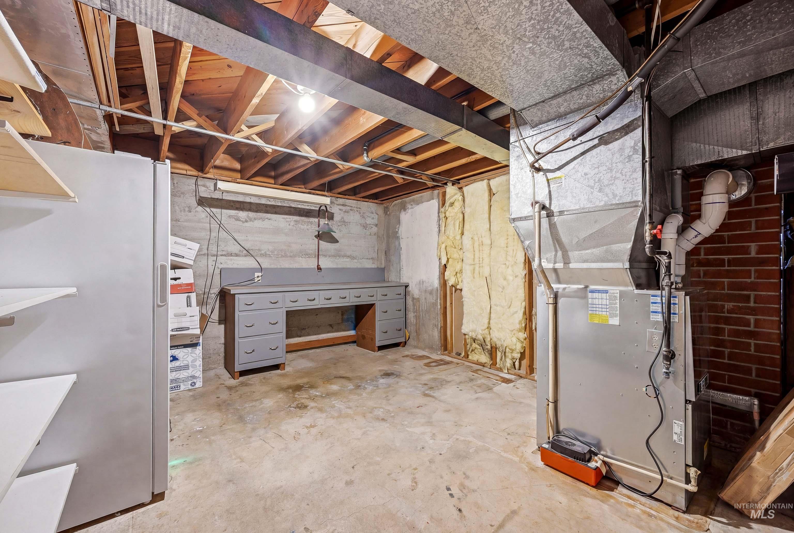 906 Orchard Ave. Property Photo 27