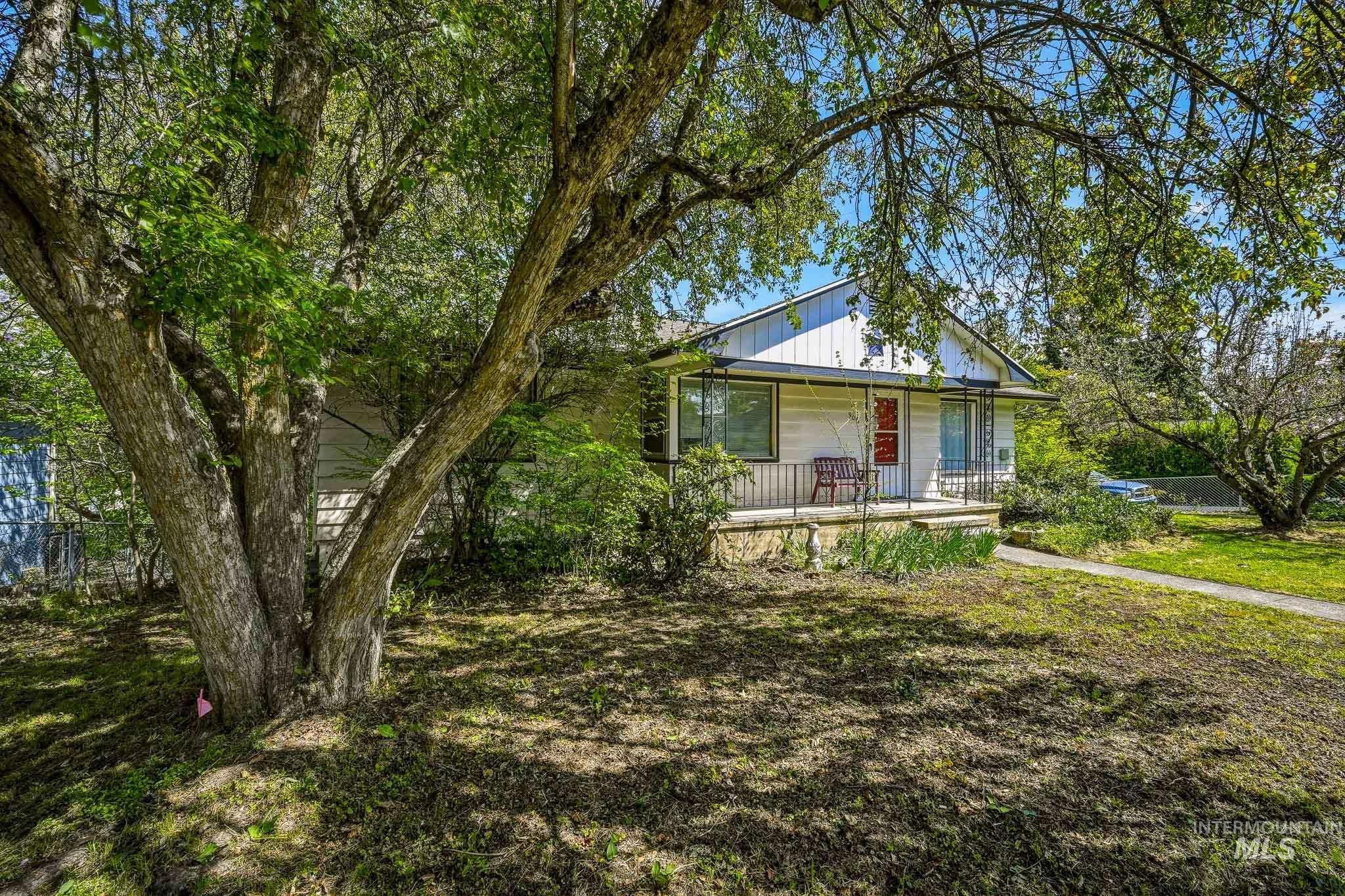 906 Orchard Ave. Property Photo 40