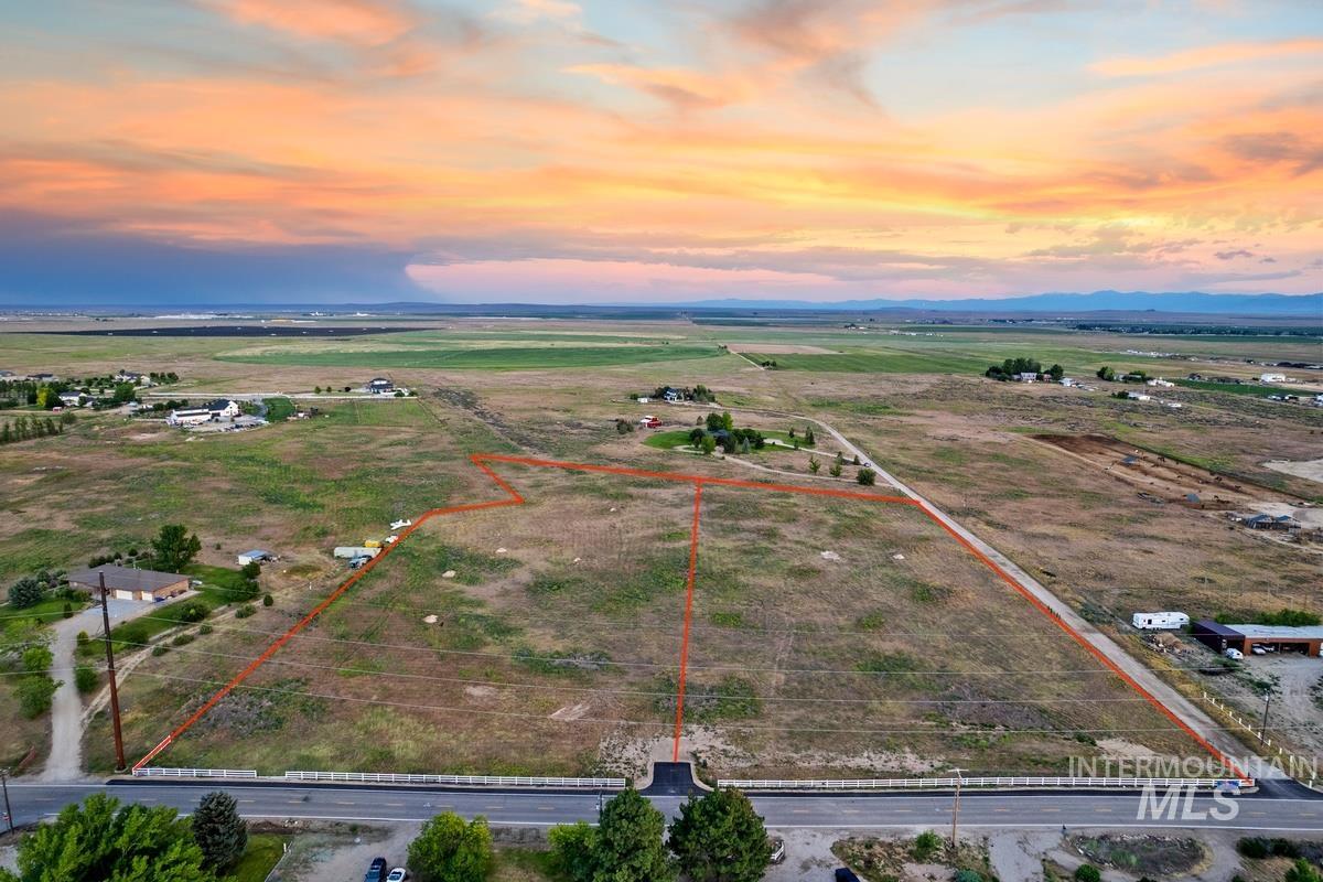 9661 W Kuna Rd.