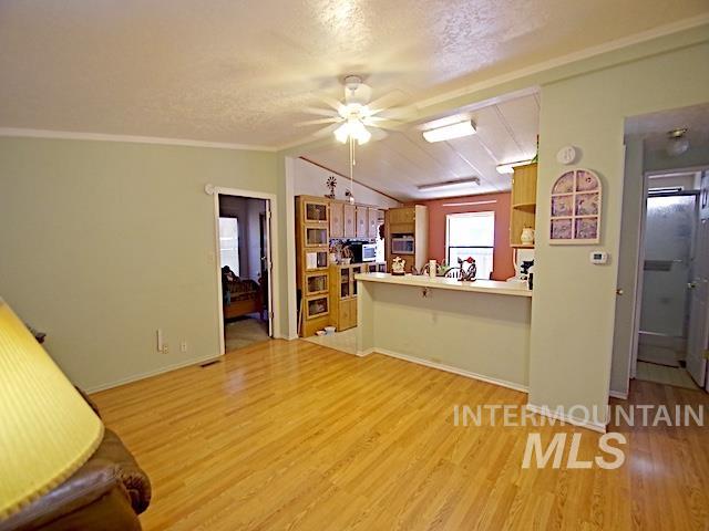 1386 W 3rd Street Property Photo 8