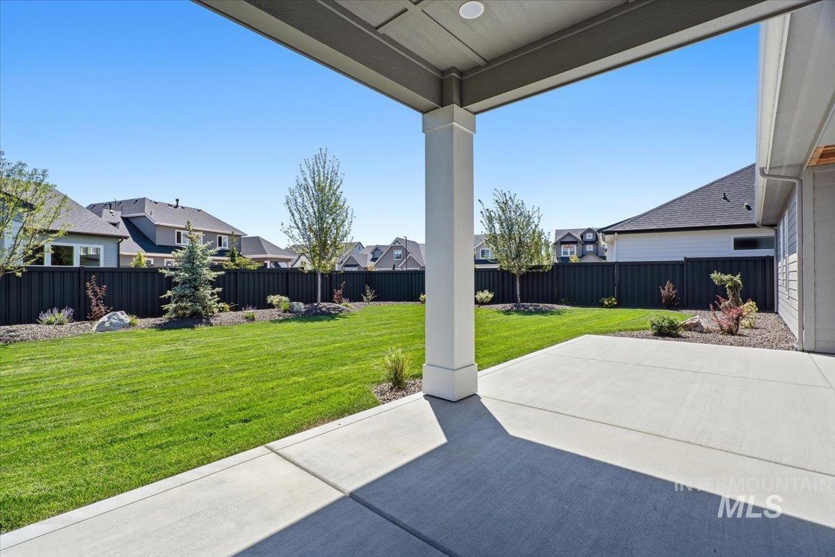 2604 E Tenzing Dr Property Photo 29