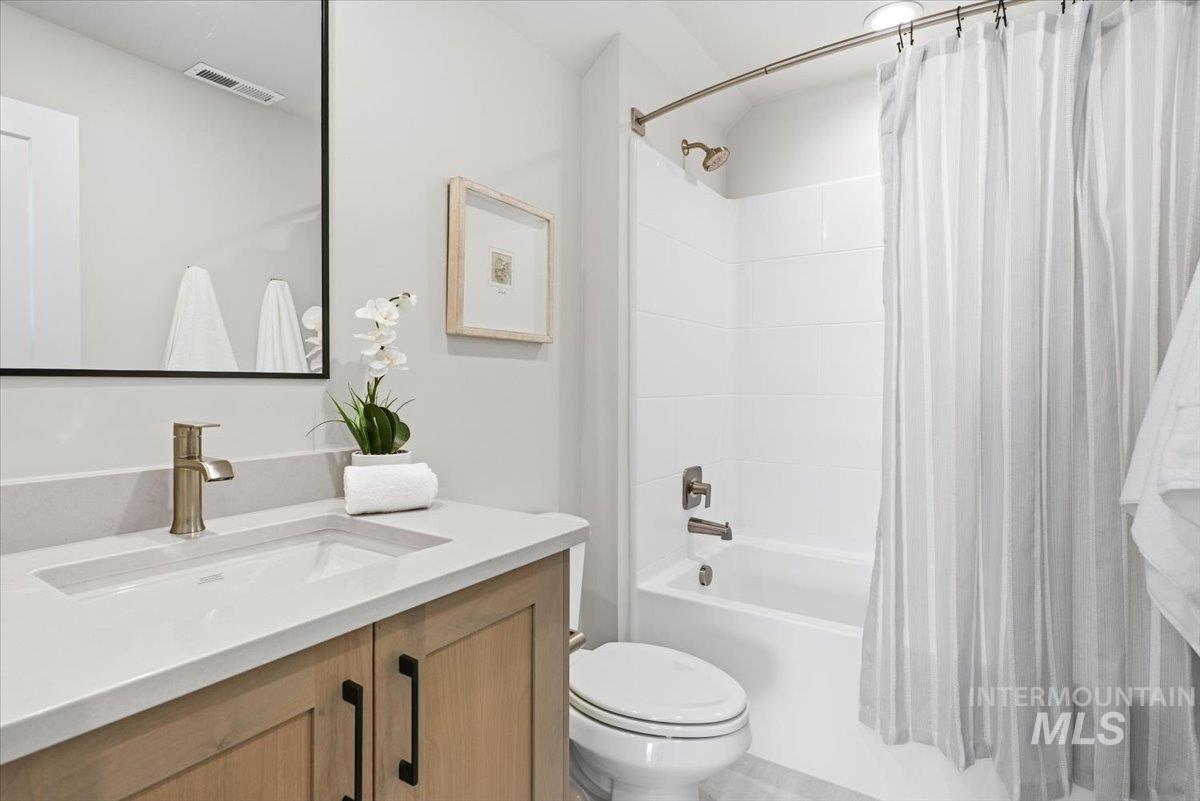2541 E Tenzing Dr Property Photo 22