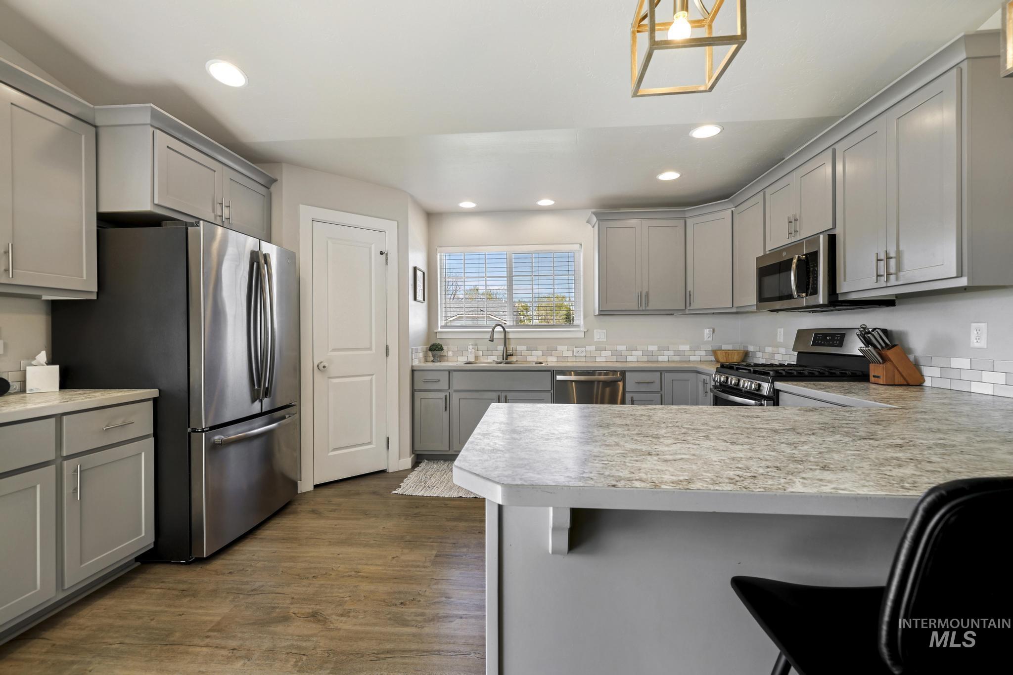 2207 Bills Way Property Photo 3