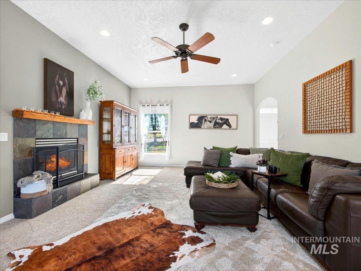 2220 Ua Ave Property Photo 12